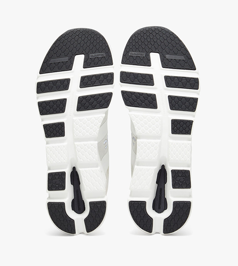 ON Running Cloudpulse – White / Orange