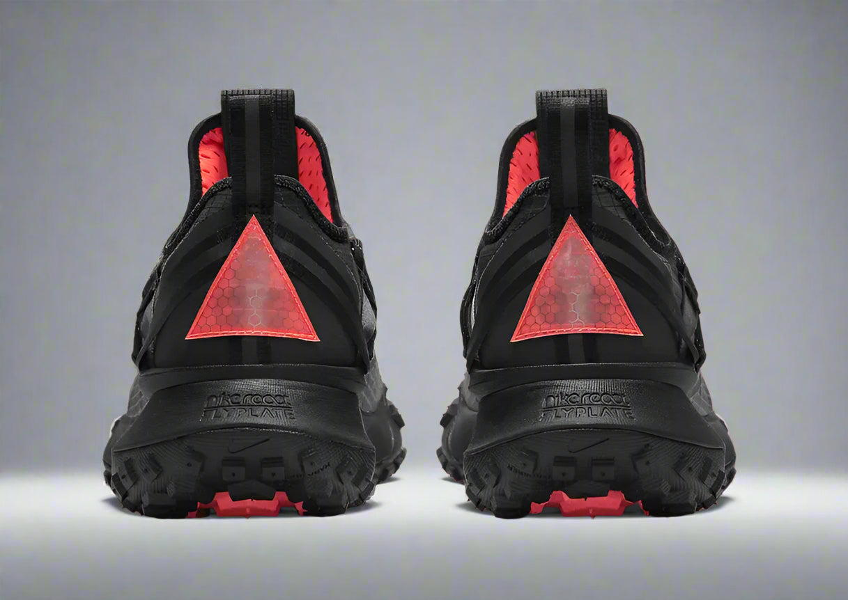 Nike ACG Mountain Fly Low 'Anthracite'