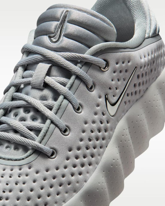 Nike Mind 002 Light Smoke Grey