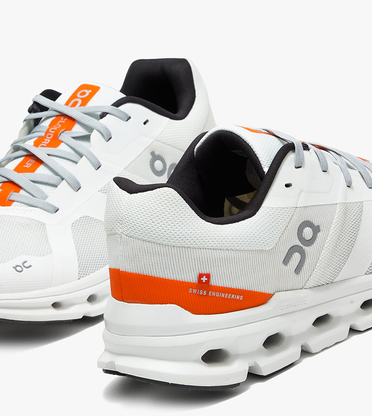 ON Running Cloudpulse – White / Orange